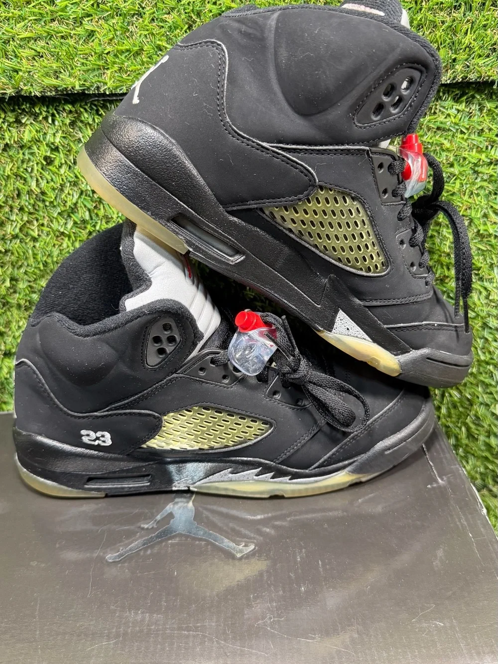 2007 Nike Air Jordan 5 Retro GS Black Metallic 134092-004 Size 5Y w/ Box